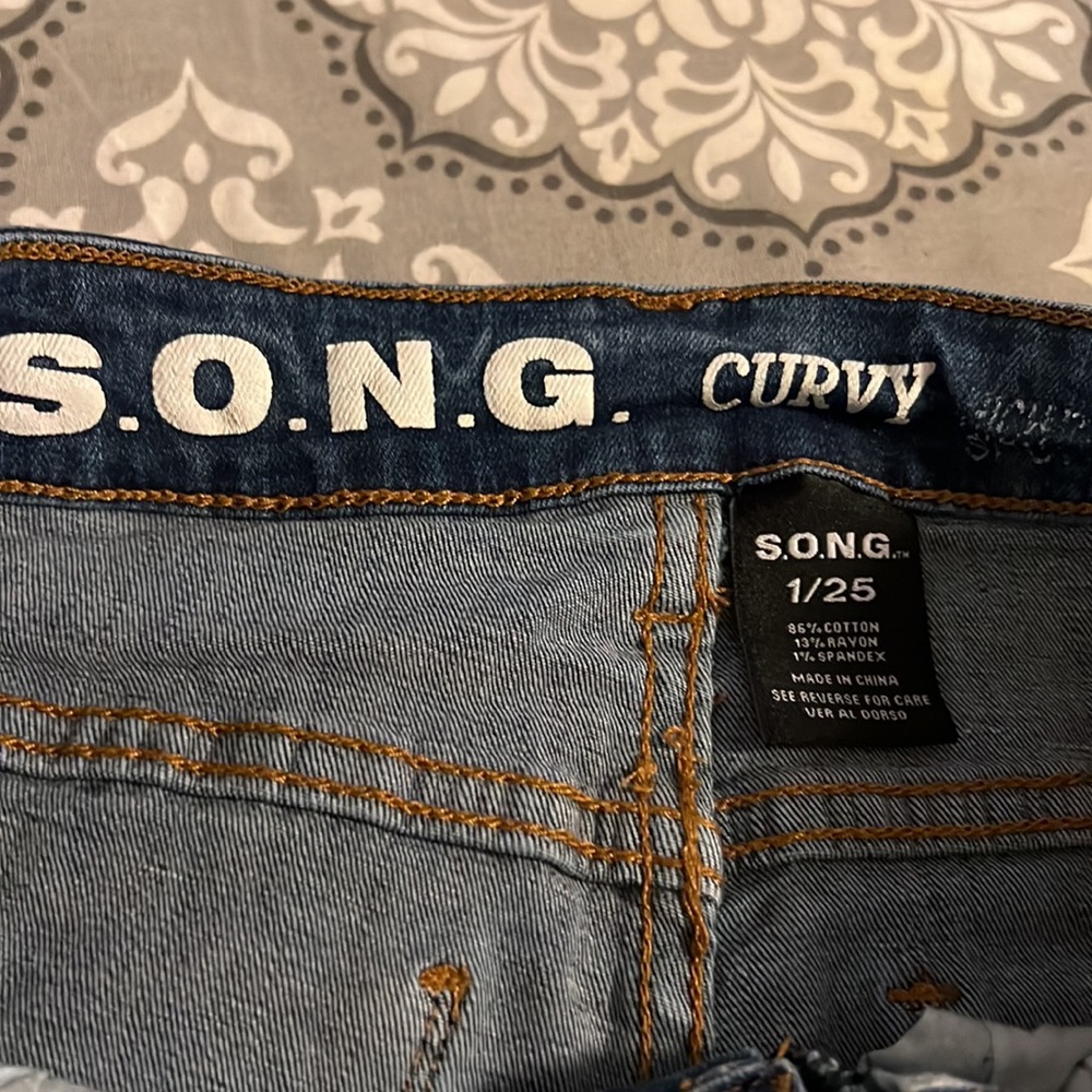 S.O.N.G. Curvy shorts size 1 - Picture 3 of 3